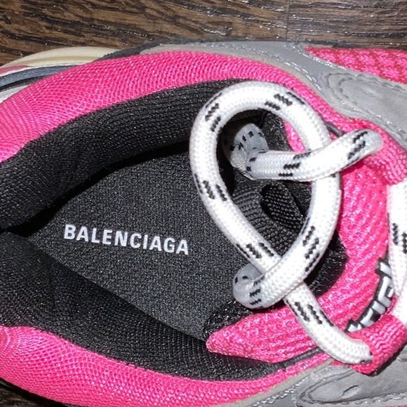 Balenciaga Triple S - Picture 5 of 6
